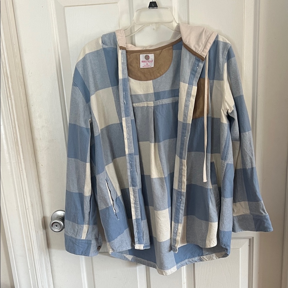 Buffalo Check Hooded Button flannel in Blue & Cream